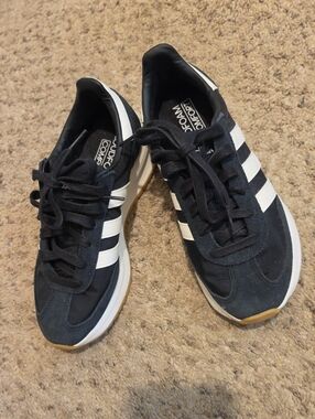 adidas Black and White Men's Retro Runner Sneakers